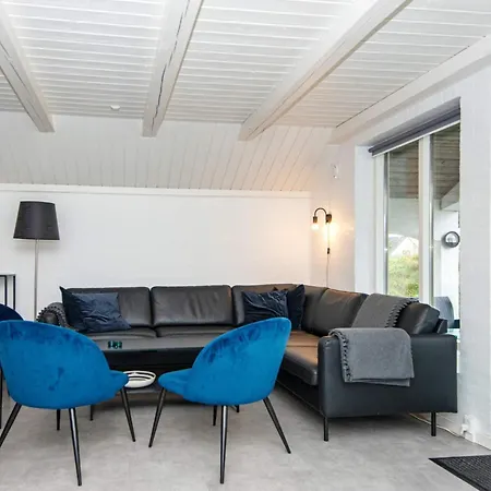 Holiday home Luxury Retreat With Pool - By Traum