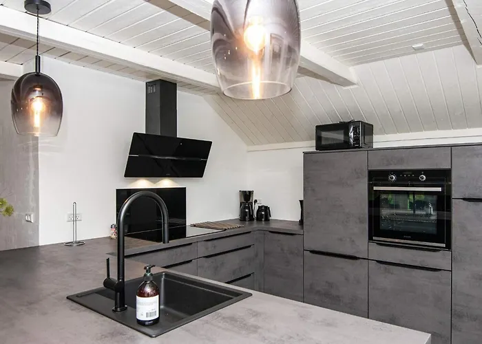 Luxury Retreat With Pool - By Traum Nyaraló