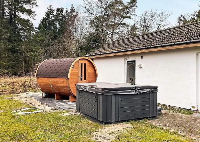 Luxury Retreat With Pool - By Traum * Henne Strand