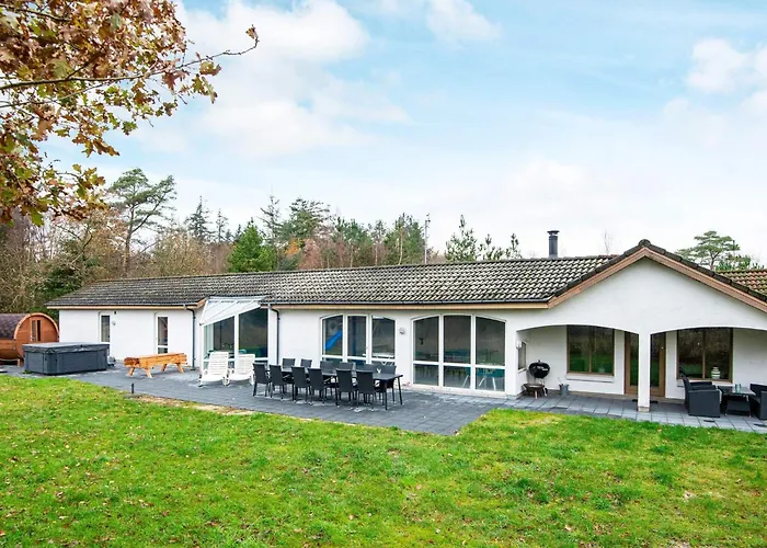 Luxury Retreat With Pool - By Traum Nyaraló *