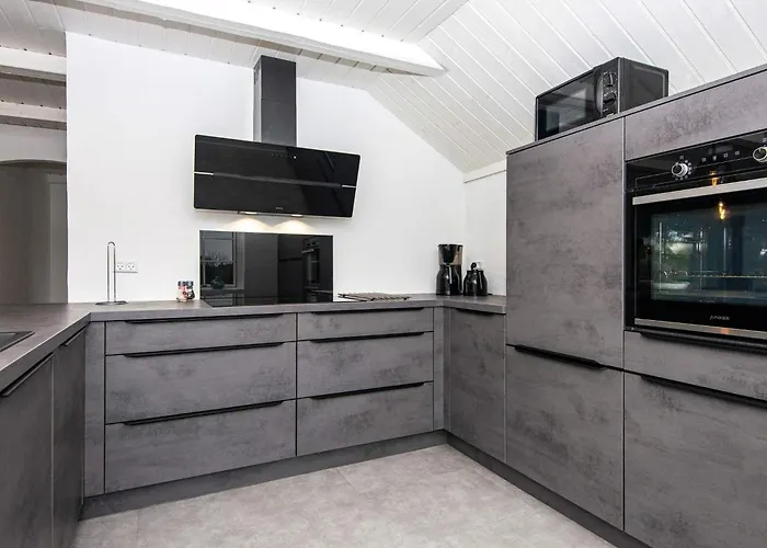 Luxury Retreat With Pool - By Traum Nyaraló